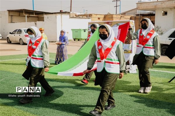 مراسم افتتاحیه زمین های چمن مصنوعی در مدارس شهرستان امیدیه