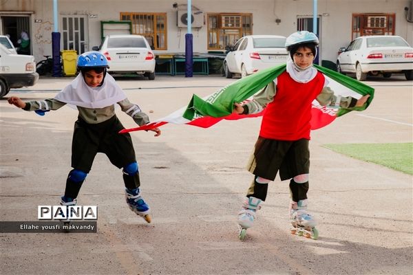 مراسم افتتاحیه زمین های چمن مصنوعی در مدارس شهرستان امیدیه