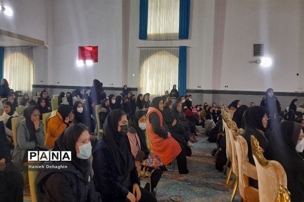 اجتماع دختران انقلاب در شریف آباد