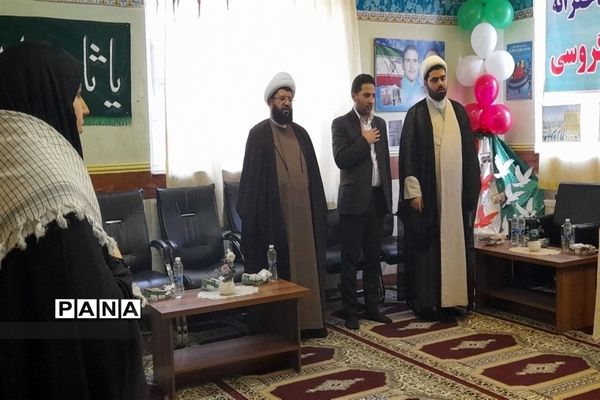 جشن چهل و چهارمین سالگرد پیروزی انقلاب اسلامی در دبیرستان دخترانه شهیدان گروسی  شهرستان قدس