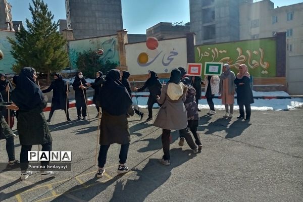 برگزاری المپیاد ورزشی ویژه دهه فجر در هنرستان مبتکران رودهن