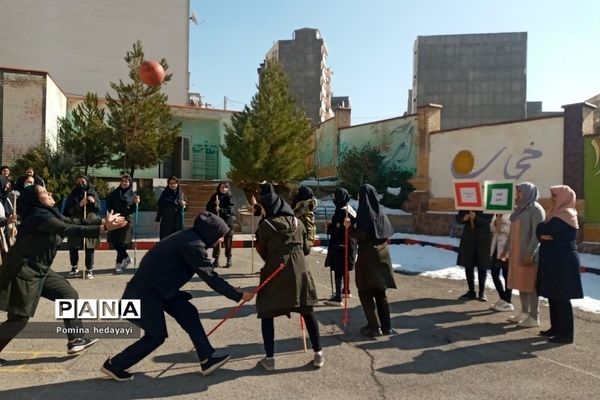 برگزاری المپیاد ورزشی ویژه دهه فجر در هنرستان مبتکران رودهن