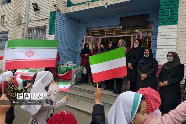 جشن انقلاب در مدارس ابتدایی رودهن