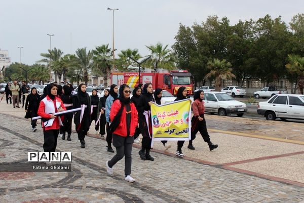 همایش پیاده‌روی خانوادگی صبح و نشاط در بوشهر