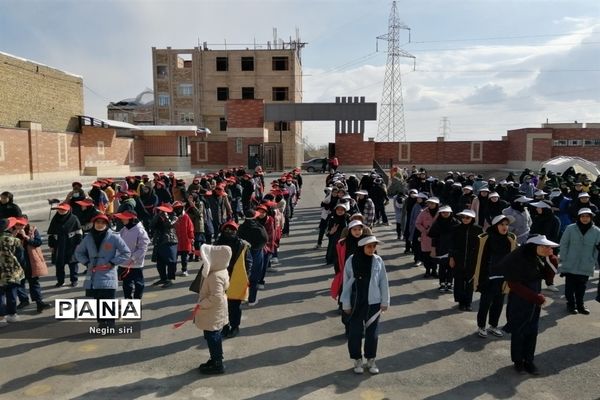 جشن یاوران انقلاب در مدرسه کمیساریا ۲۰۲۰ پاکدشت