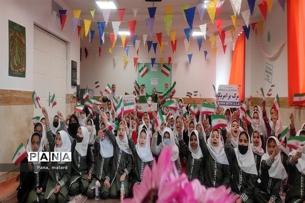 برگزاری جشن دهه فجر در مدارس ملارد
