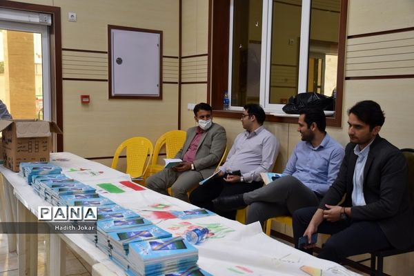 نمایشگاه  دختران فاطمی رهروان زینبی در بوشهر