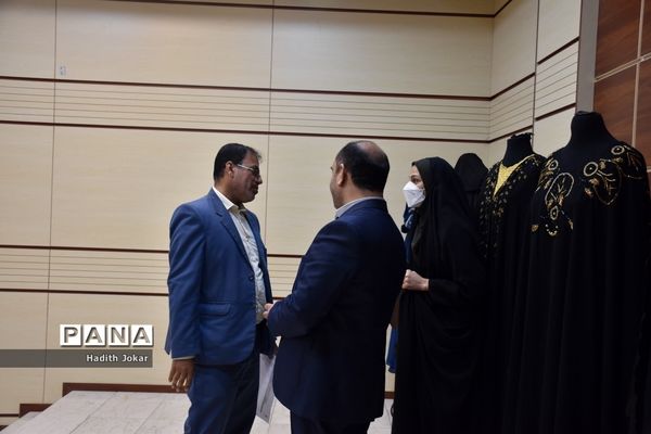 نمایشگاه  دختران فاطمی رهروان زینبی در بوشهر