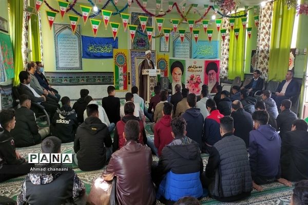 جشن پیروزی انقلاب اسلامی در مدارس کارون