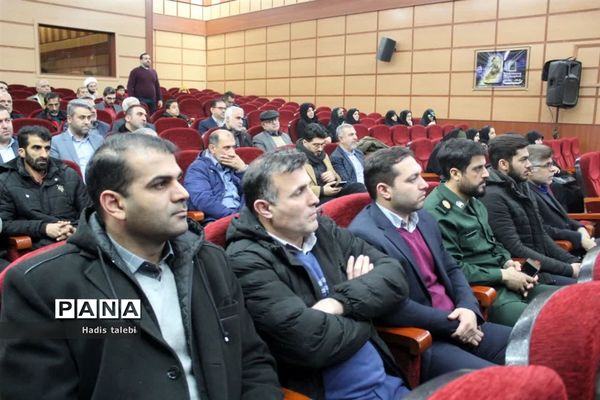 آیین رونمایی از کتاب دوما برگرفته از زندگی مادر سه شهید
