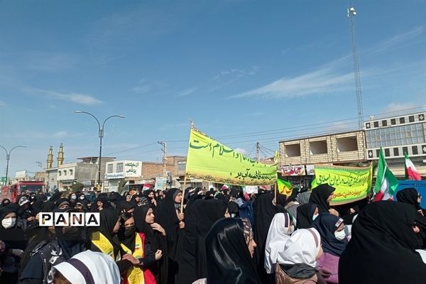 حضور پرشور دانش‌‎آموزان پیشتاز طارمی در راهپیمایی ۲۲ بهمن