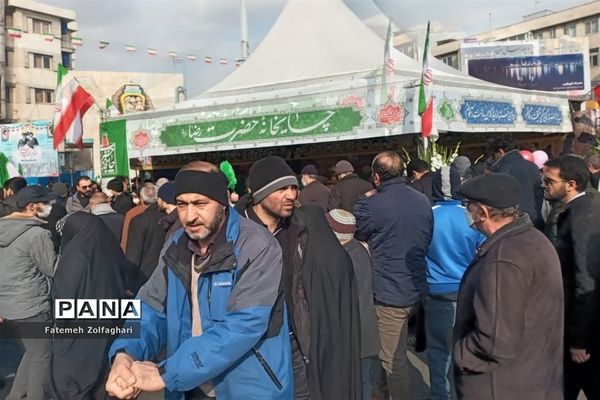 حضور پرشور مردم در جشن چهل و چهارمین سالگرد انقلاب اسلامی ایران