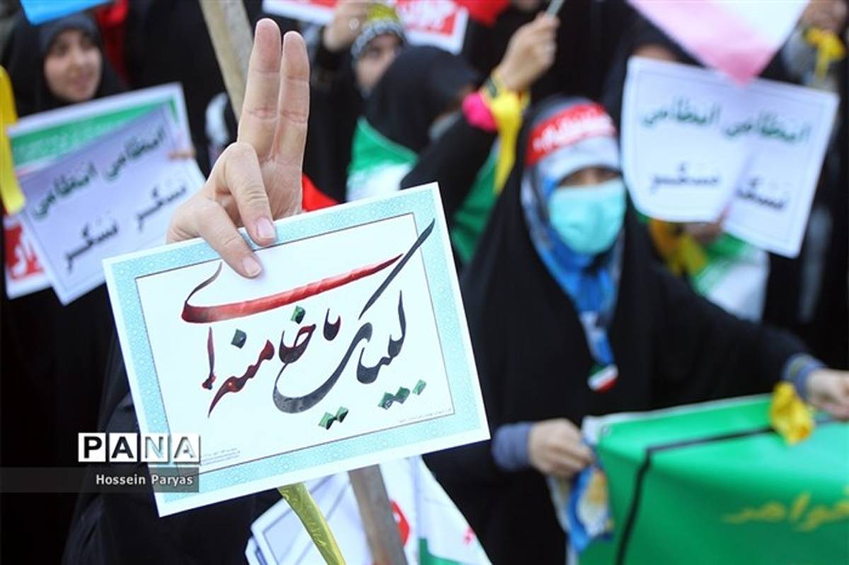 در راهپیمایی 22 بهمن همدلی‌ و غیرت ایرانی را پیش چشم عالمیان به نمایش می‌گذاریم
