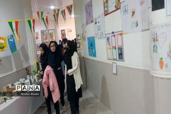 نمایشگاه صنایع‌دستی دهه فجر انقلاب اسلامی در بوشهر