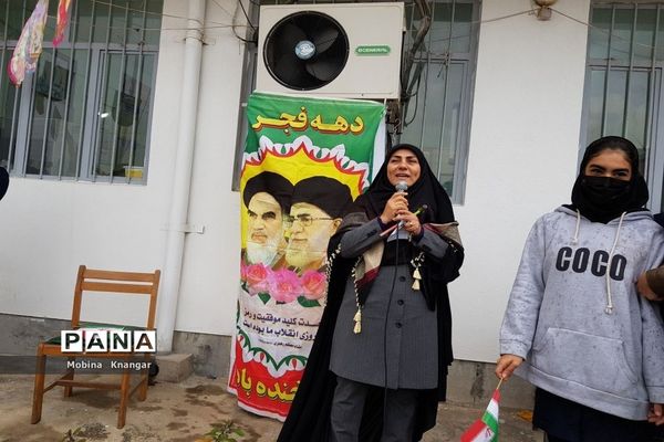 جشن انقلاب اسلامی در  مدرسه دخترانه فاطمه زهرا (س) بوشهر