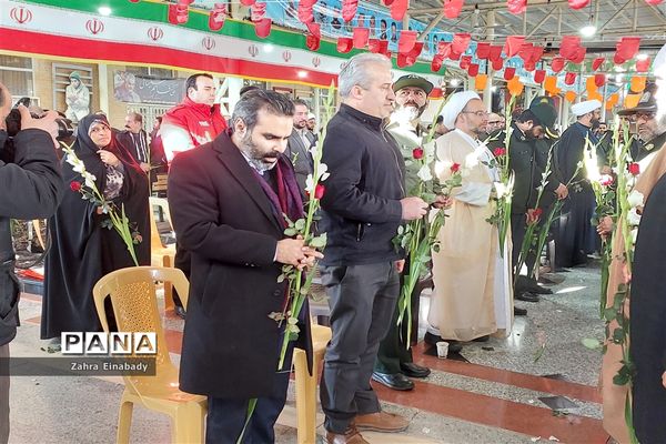گلباران مزار شهدا ملارد به مناسبت ایام الله دهه فجر