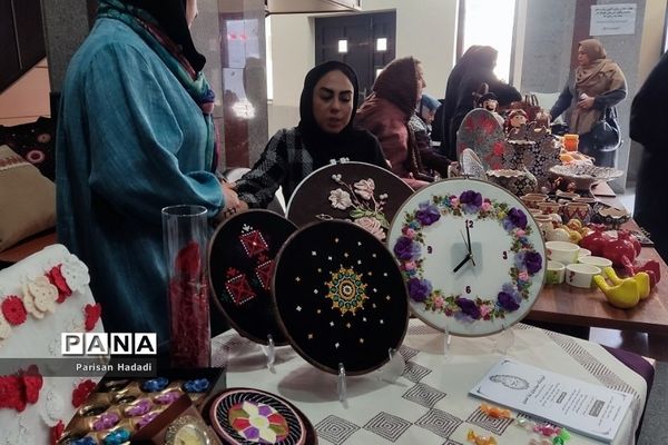 تجلیل از زنان موفق شهریاری در فرهنگسرای الغدیر