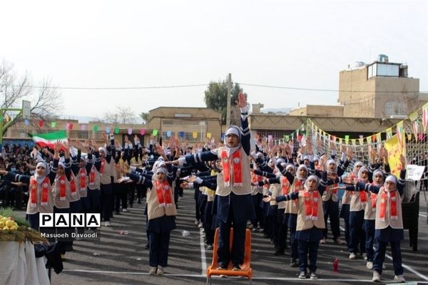 برگزاری جشن یاوران انقلاب ناحیه ۳ شیراز