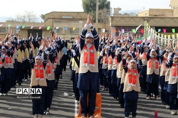 برگزاری جشن یاوران انقلاب ناحیه ۳ شیراز