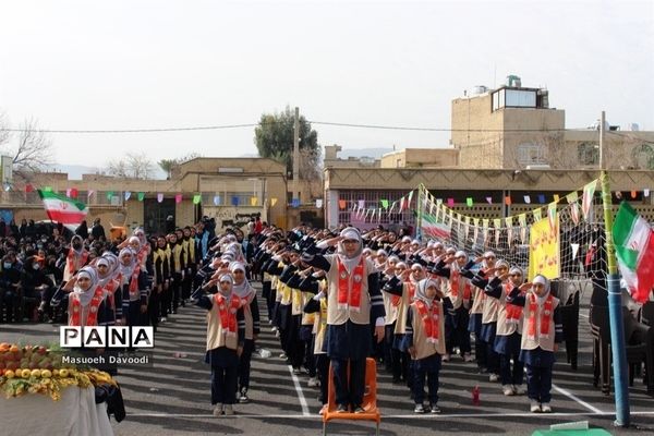 برگزاری جشن یاوران انقلاب ناحیه ۳ شیراز