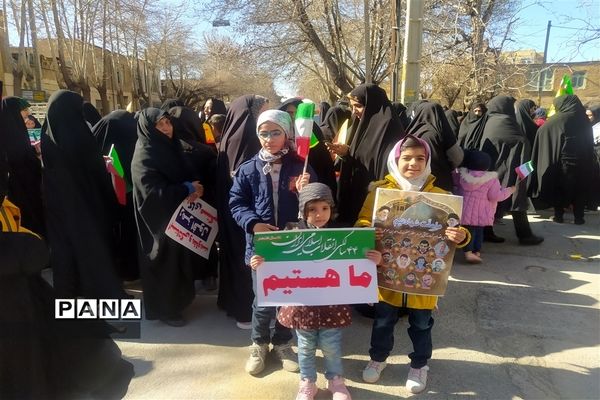 راهپیمایی باشکوه 22 بهمن در شهرستان اقلید
