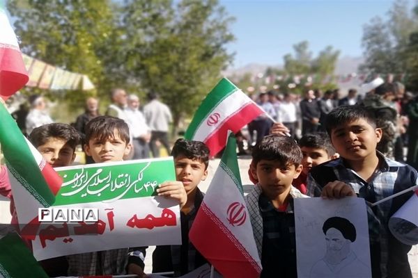 ۲۲بهمن ماه روز استقلال و آزادی ملت ایران است