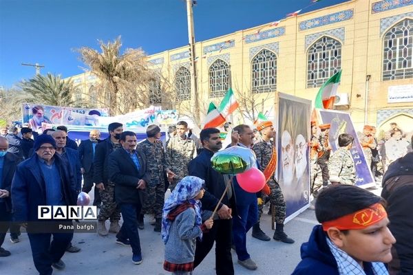 اتحاد و قدرت‌نمایی دانش‌آموزان بافقی برای ابرقدرت‌های پوشالی