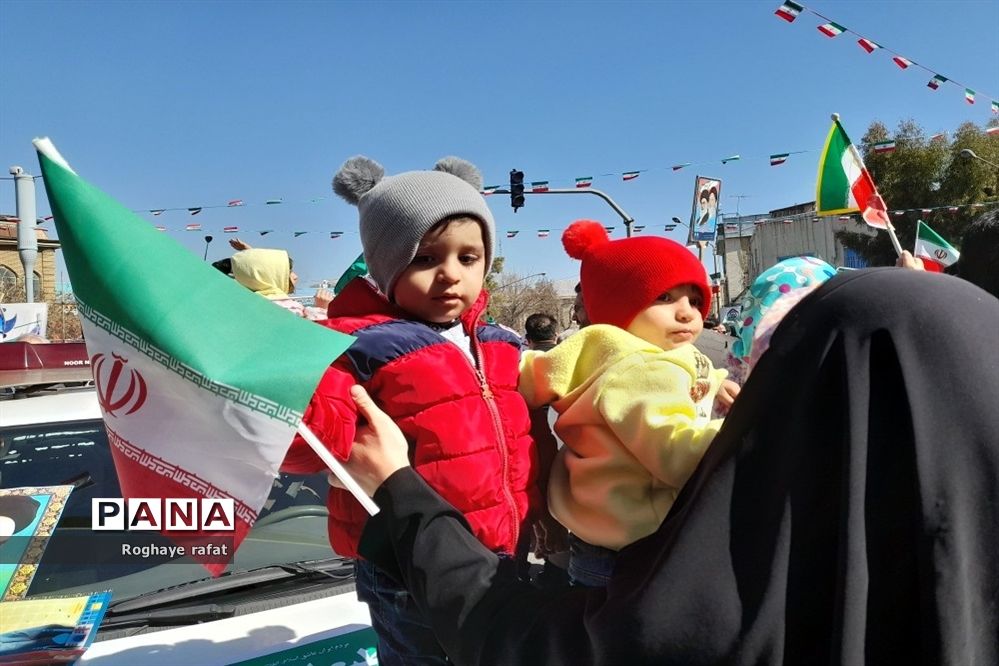 ایران استوار، 44 سال افتخار
