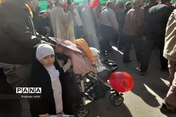 ایران استوار، 44 سال افتخار