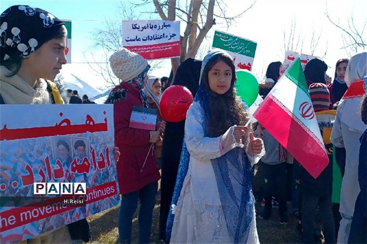 حضور باشکوه و گسترده مردم شهرستان اردل در راهپیمایی ۲۲ بهمن