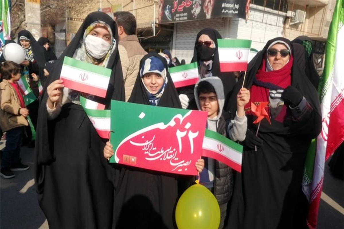 روایت فرهنگیان و دانش‌آموزان صفادشت در راهپیمایی ۲۲ بهمن/فیلم