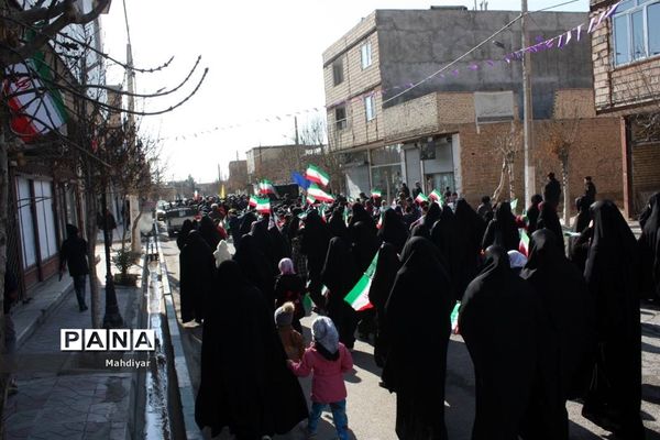 برگزاری راهپیمایی ۲۲ بهمن در شهر جوادآباد