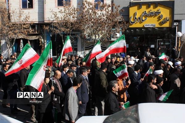 برگزاری راهپیمایی ۲۲ بهمن در شهر جوادآباد