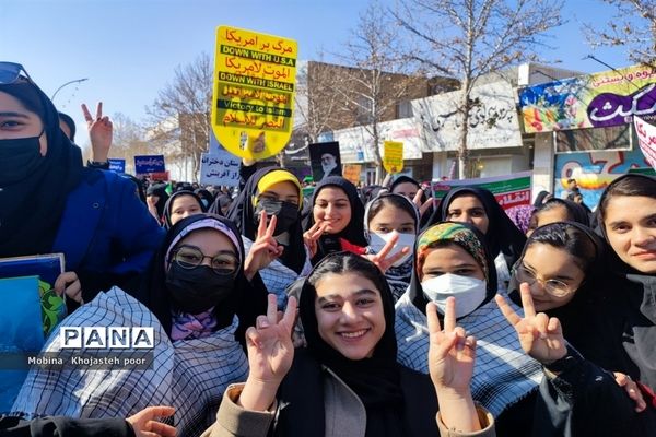 اقتدار باشکوه مردم کاشمر در راهپیمایی ۲۲ بهمن