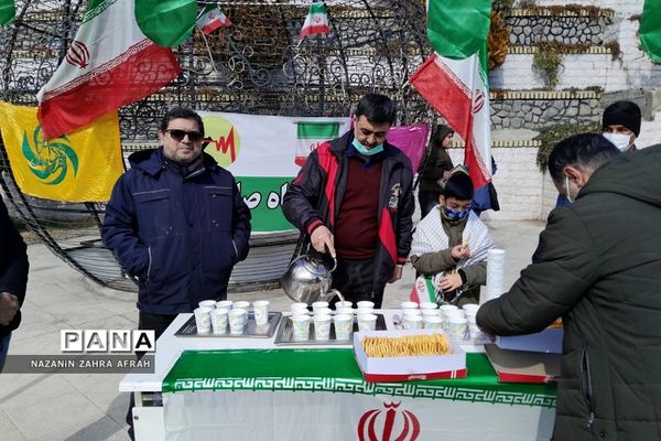 حضور پرشور مردم رودهن در راهپیمایی ۲۲ بهمن
