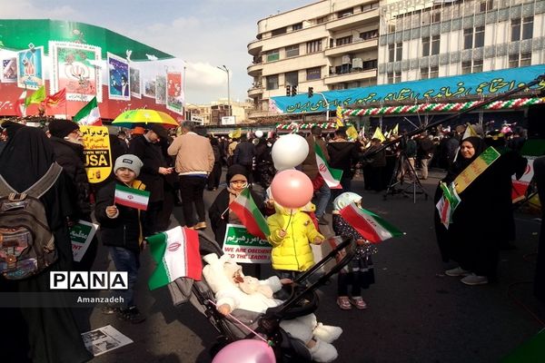 راهپیمایی پیروزی شکوهمند انقلاب اسلامی