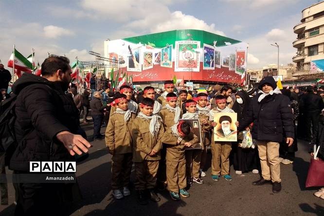 راهپیمایی پیروزی شکوهمند انقلاب اسلامی