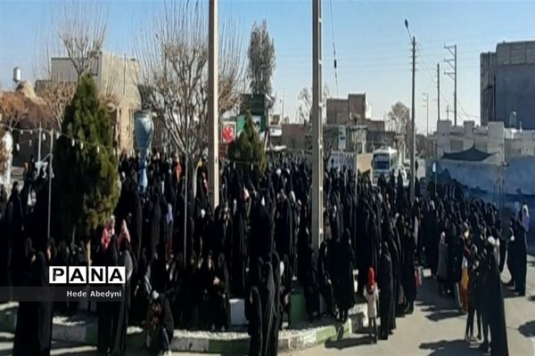 راهپیمایی ۲۲ بهمن دانش‌آموزان و سایر اقشار در خلیل اباد