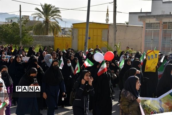حضور پرشور دانش‌آموزان و مردم شهر گله‌دار در راهپیمایی 22 بهمن