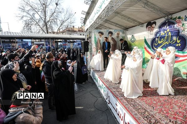 راهپیمایی ۲۲ بهمن در تهران - 2