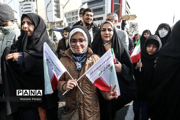 راهپیمایی ۲۲ بهمن در تهران - 2