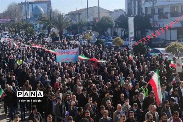 حضور باشکوه مردم شهرستان نور در راهپیمایی یوم‌الله ۲۲ بهمن
