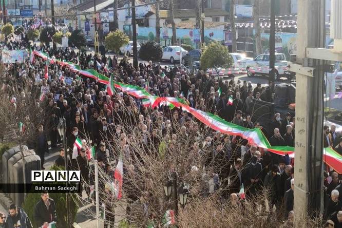 حضور باشکوه مردم شهرستان نور در راهپیمایی یومالله ۲۲ بهمن