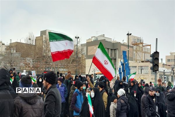 حضور پرشکوه مردم مشهد در راهپیمایی 22 بهمن