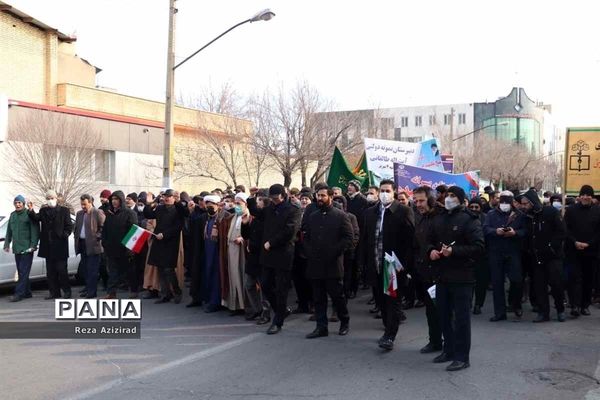 چهل و چهارمین جشن پیروزی انقلاب اسلامی در تبریز-۱