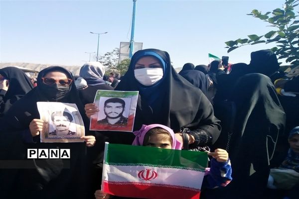 راهپیمایی چهل و چهارمین سالگرد پیروزی انقلاب در خیابان های امیدیه