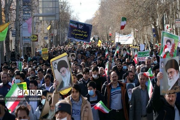 راهپیمایی 22 بهمن در خرم آباد