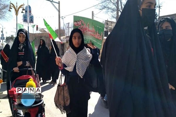 حضور پرشور مردم شهرستان فلاورجان در راهپیمایی ٢٢ بهمن