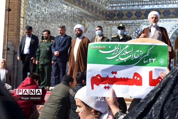 حضور پرشور مردم انقلابی شهرستان پیشوا در راهپیمایی 22 بهمن