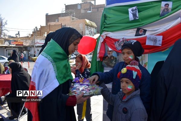 حضور پرشور مردم انقلابی شهرستان پیشوا در راهپیمایی 22 بهمن